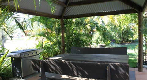 Pialba Motor Inn - Tourism Gold Coast 3