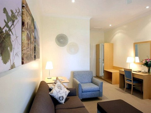Pokolbin Village - Tourism Gold Coast 4