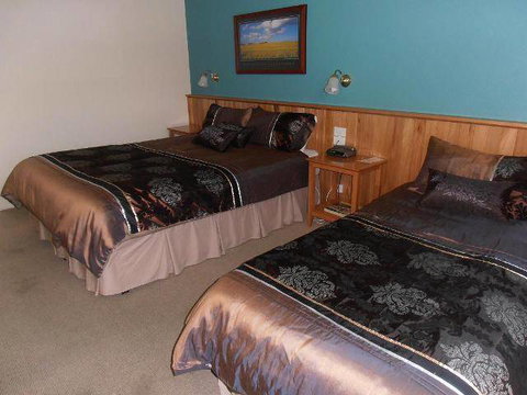 Moe Motor Inn - Tourism Gold Coast 4