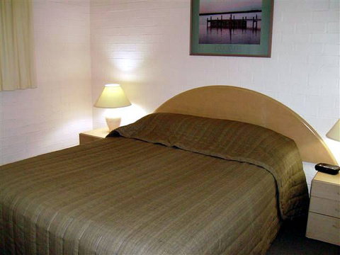 Mollymook Cove Apartments - Tourism Gold Coast 2