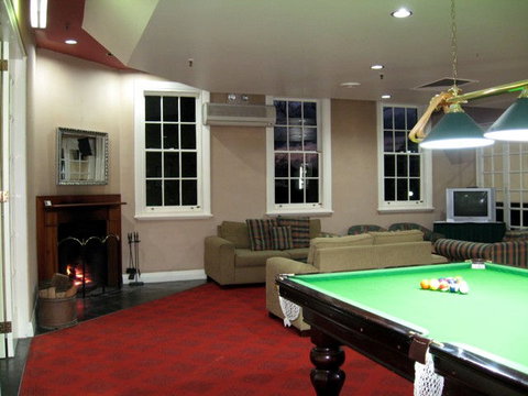 Monte Pio Motor Inn - Tourism Gold Coast 1
