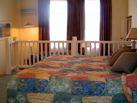 Monte Pio Motor Inn - Tourism Gold Coast 2