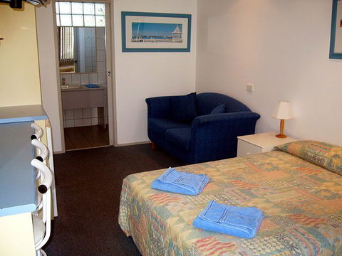 Moody's Motel - Tourism Gold Coast 1