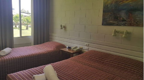 Motel Carnarvon - Tourism Gold Coast 4