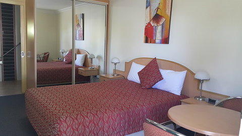 Motel Carnarvon - Tourism Gold Coast 3