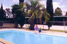 Motel Holliday - Tourism Gold Coast 0