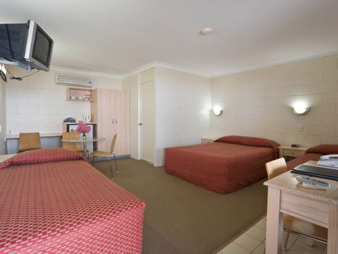 Nambour Lodge Motel - Tourism Gold Coast 2