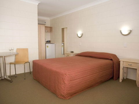 Nambour Lodge Motel - Tourism Gold Coast 3