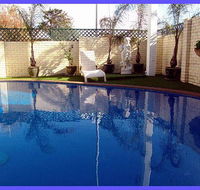 NOAH'S Mid City Motor Inn