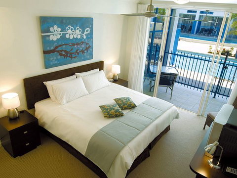 Oaks Lagoons - Tourism Gold Coast 0