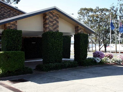 Old Maitland Inn - Tourism Gold Coast 0