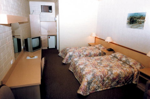 Opal Inn - Tourism Gold Coast 0