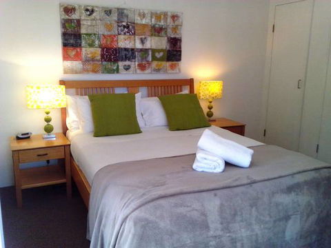 Outrigger Bay Apartments - Tourism Gold Coast 2