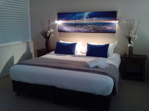 Outrigger Bay Apartments - Tourism Gold Coast 7