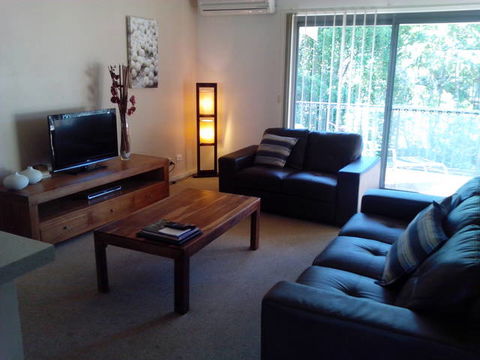 Outrigger Bay Apartments - Tourism Gold Coast 8