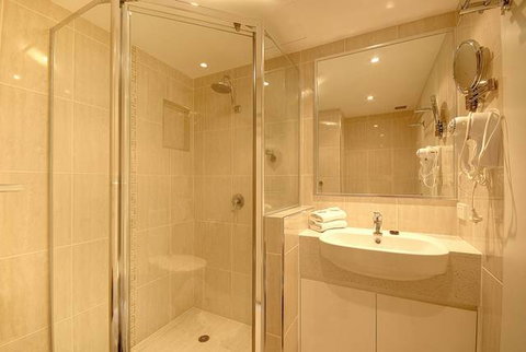 Pacific Surf Absolute Beachfront Apartments - Tourism Gold Coast 4