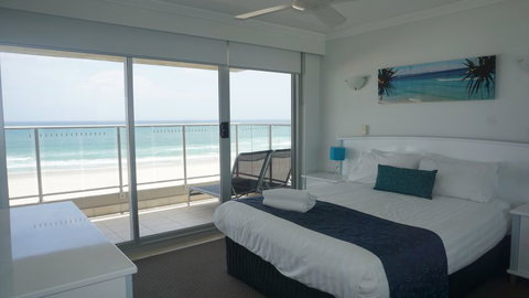 Pacific Surf Absolute Beachfront Apartments - Tourism Gold Coast 5
