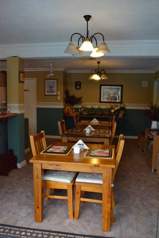Palms Bed And Breakfast - Tourism Gold Coast 3