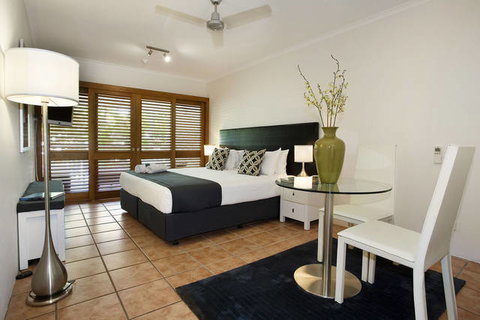 Paradise On The Beach Resort - Tourism Gold Coast 0