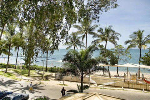 Paradise On The Beach Resort - Tourism Gold Coast 2