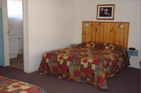 Park Vue Motel - Tourism Gold Coast 2