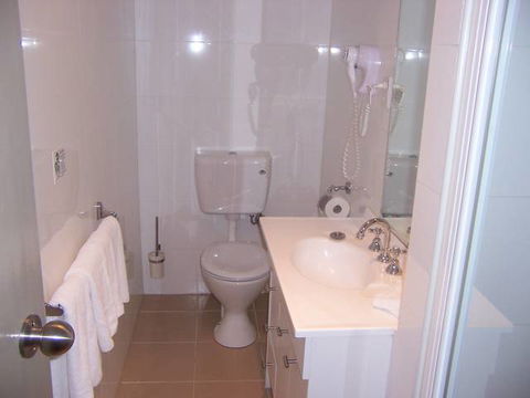 Parkville Place Apartments - Tourism Gold Coast 3