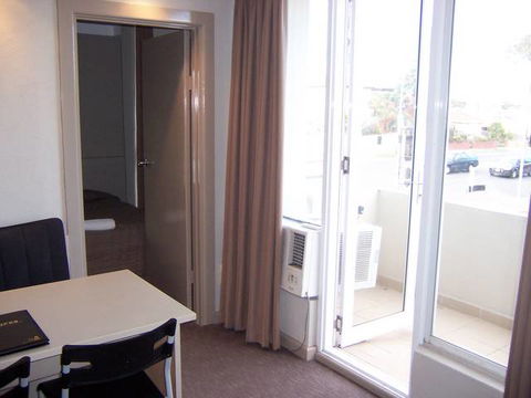 Parkville Place Apartments - Tourism Gold Coast 4