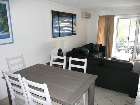 Pelican Cove Apartments - Tourism Gold Coast 5