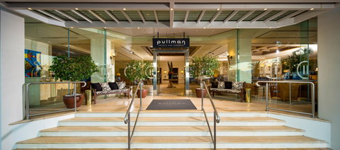 Pullman Reef Hotel Casino - Tourism Gold Coast 2