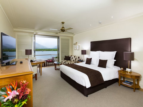 Pullman Reef Hotel Casino - Tourism Gold Coast 0