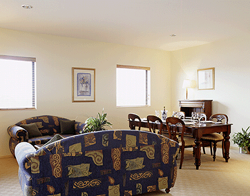 Quality Suites Boulevard on Beaumont Hotel - Tourism Gold Coast