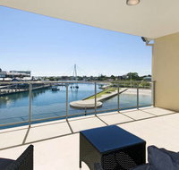 Quality Suites CREST Mandurah - Gold Coast