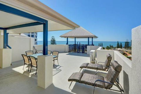 Raffles Mooloolaba - Tourism Gold Coast 0