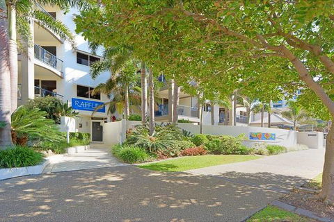 Raffles Mooloolaba - Tourism Gold Coast 5