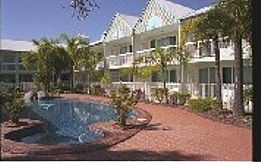 Reef Adventureland Motor Inn - Tourism Gold Coast 0