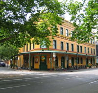 Royal Exhibition Hotel - Tourism Gold Coast