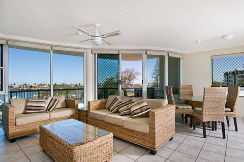 Sailport Mooloolaba Apartments - Tourism Gold Coast 3