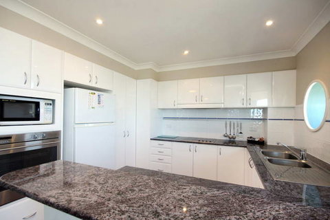 Sails Apartments - Tourism Gold Coast 2