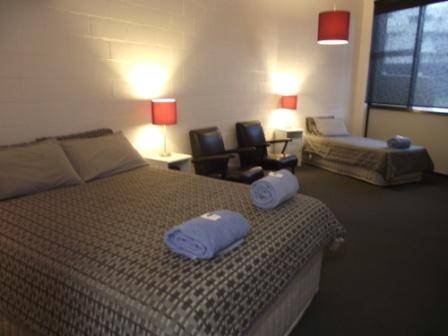 San Remo Hotel Motel - Tourism Gold Coast 1