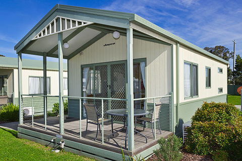 Sandhurst Motel - Tourism Gold Coast 0