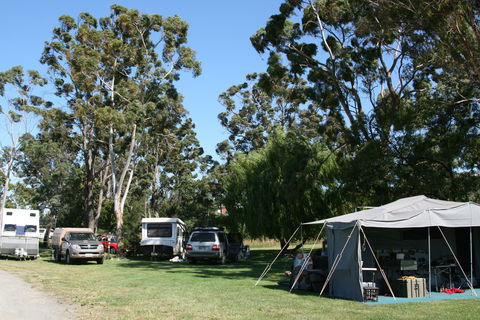 Snug Beach Cabin & Caravan Park - Tourism Gold Coast 6