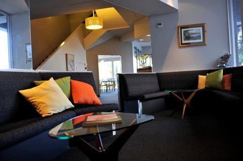 Sullivans Hotel - Tourism Gold Coast 2