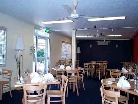 Sundowner Rockhampton Motel - Tourism Gold Coast 1