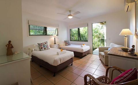 The Retreat Beach Houses - Tourism Gold Coast 6