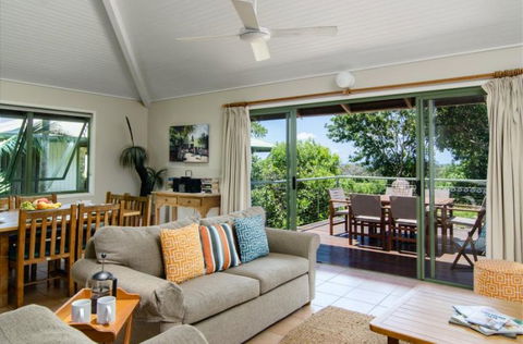 The Retreat Beach Houses - Tourism Gold Coast 8
