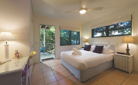 The Retreat Beach Houses - Tourism Gold Coast 9