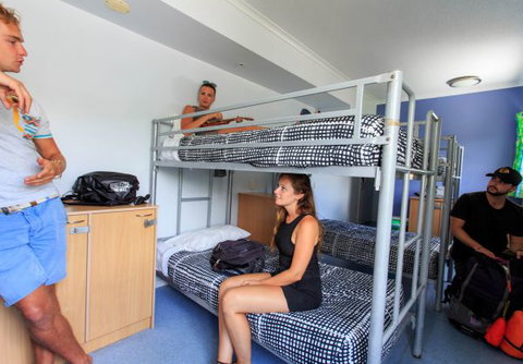 Cairns Central YHA - Tourism Gold Coast 7