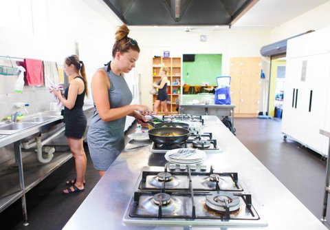 Cairns Central YHA - Tourism Gold Coast 10