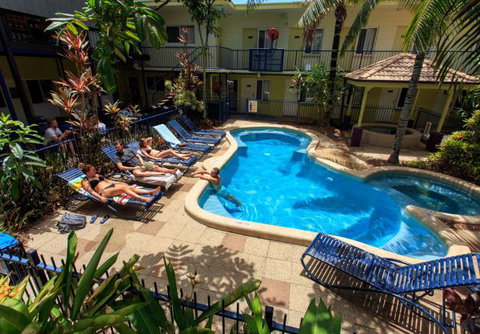 Cairns Central YHA - Tourism Gold Coast 13
