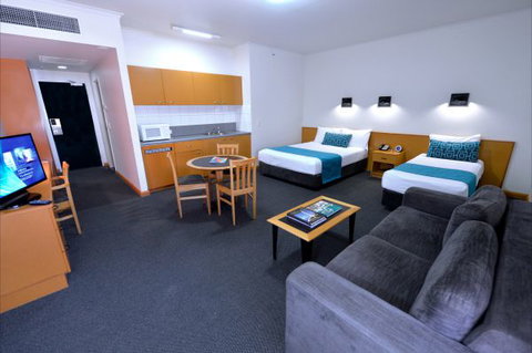 Darwin Central Hotel - Tourism Gold Coast 11